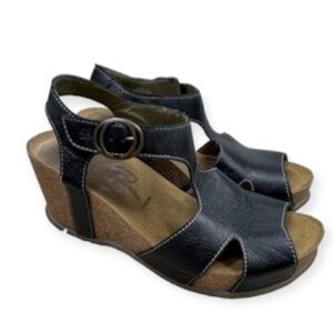 Fly London Goda Wedge Sandal Leather Cork 37 Black